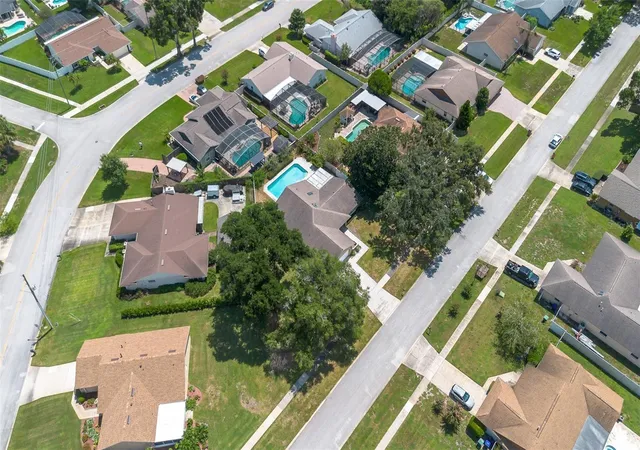 Photo 3 of Single family home for sale at 8971 Angelica Dr, Orlando, FL 32836 | MLS# O6433841 | Listing updated on 2026-09-25