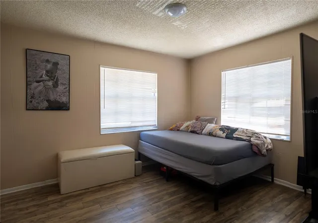 2nd image of 201 Century Blvd, AUBURNDALE, FL 33823