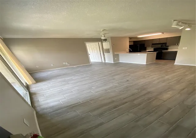 Photo 2 of Condo for sale at 5112 Park Central Dr #616, Orlando, FL 32839 | MLS# O6433855 | Listing updated on 2026-08-17