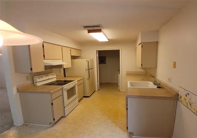 3rd image of 9362 Nakoma Way #8c, Weeki Wachee, FL 34613 | MLS# TB8539174