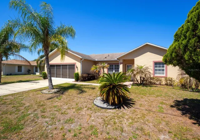 Photo 2 of Single family home for sale at 526 Maricopa Dr, Kissimmee, FL 34758 | MLS# G5116508 | Listing updated on 2026-08-25