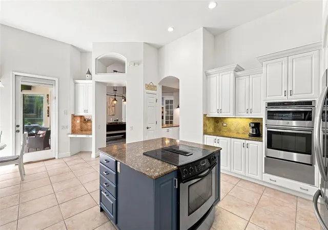 3rd image of 5091 Jasmine Wy, Palm Harbor, FL 34685 | MLS# TB8539182