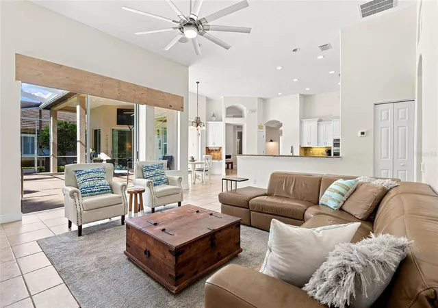 4th image of 5091 Jasmine Wy, Palm Harbor, FL 34685 | MLS# TB8539182