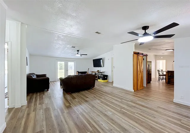 2nd image of 12717 Farmettes Rd, Lakeland, FL 33809 | MLS# TB8539183