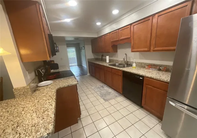 Photo 4 of Condo for sale at 2500 21st Street NW #58, Winter Haven, FL 33881 | MLS# O6433872 | Listing updated on 2026-09-21
