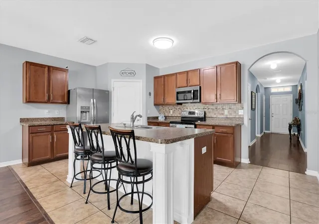 3rd image of 3839 Crystal Dew St, Plant City, FL 33567 | MLS# TB8539204