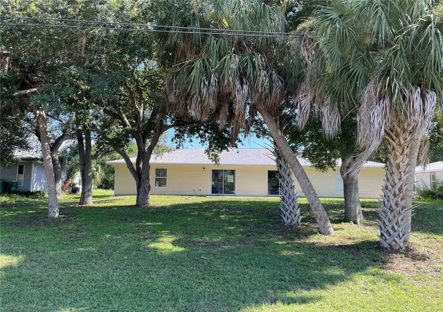 Listing Photo 2 - Condo for sale in building located at 9232 Anita Ave, ENGLEWOOD, FL 34224 - Unit #