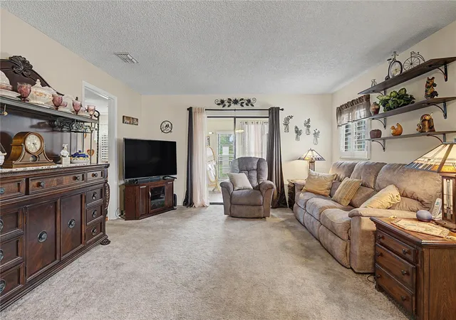 4th image of 38225 Boxwood Dr, Zephyrhills, FL 33542 | MLS# TB8539217