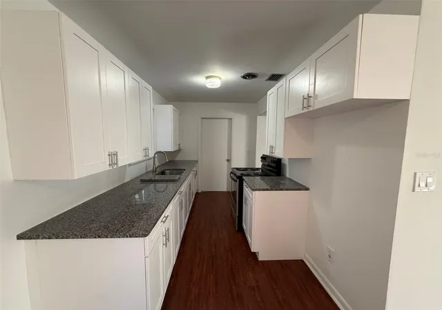 5th image of 536 Ne 12Th Ct, Gainesville, FL 32601 | MLS# GC542773