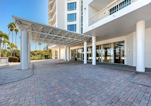 4th image of 455 Longboat Clb Rd, Longboat Key, FL 34228