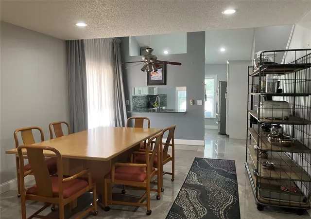 4th image of 3440 Laurel Dale Dr, Tampa, FL 33618 | MLS# TB8539235