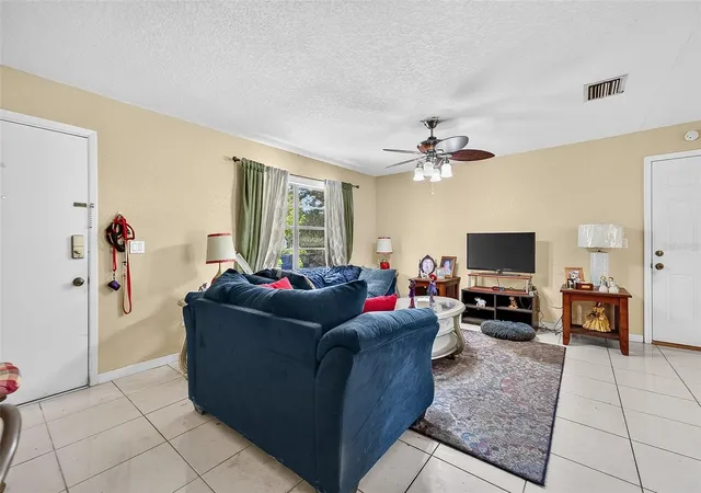 5th image of 1917 Cedarbrooke Dr, Lutz, FL 33549 | MLS# TB8539236
