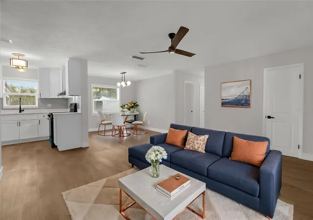 3rd image of 4523 Columbia St, Orlando, FL 32811 | MLS# O6433909