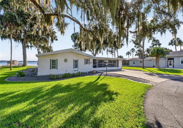 2nd image of 38310 Langlois Pl, Leesburg, FL 34788 | MLS# L4964322