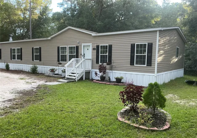 1st image of 4050 Sw 178th Ter, Dunnellon, FL 34432 | MLS# OM730486