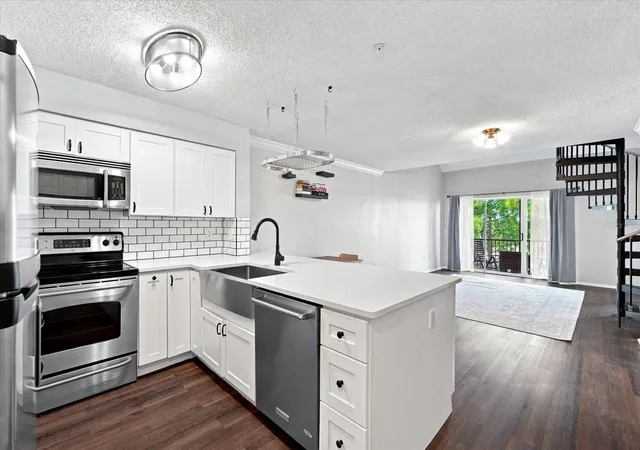 5th image of 2400 Feather Sound Dr #133, Clearwater, FL 33762 | MLS# TB8539261