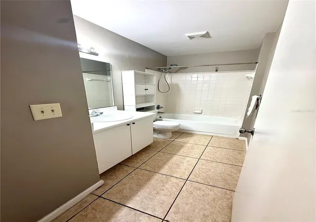 4th image of 242 Winter Ridge Blvd #242, Winter Haven, FL 33881 | MLS# L4964323