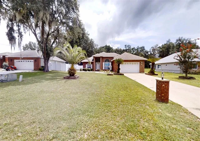 Photo 1 of Single family home for sale at 10625 Sw 73rd Avenue, Ocala, FL 34476 | MLS# OM730487 | Listing updated on 2026-08-19
