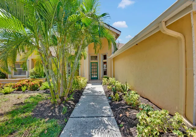 2nd image of 5410 61st St E, Bradenton, FL 34203 | MLS# A4703101