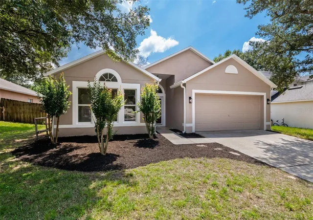 Photo 3 of Single family home for sale at 948 Welch Hl Cir, Apopka, FL 32712 | MLS# O6433924 | Listing updated on 2026-10-05