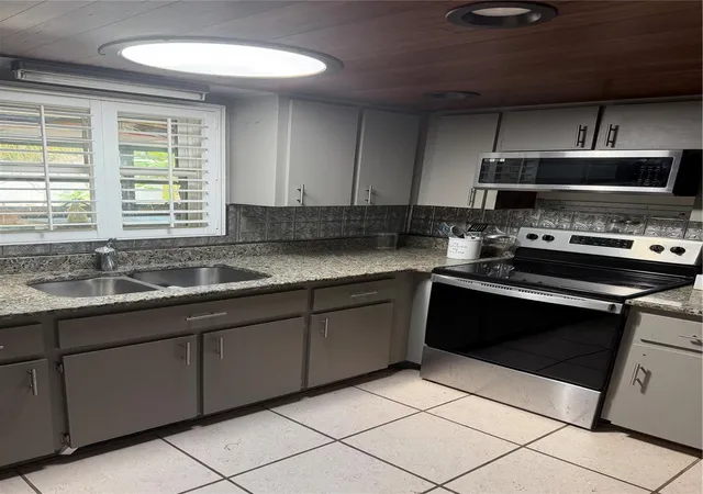 Photo 3 of Single family home for sale at 965 Sandle Wood Dr, Port Orange, FL 32127 | MLS# NS1089008 | Listing updated on 2026-09-04