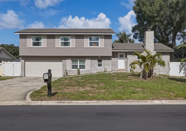 2nd image of 8580 139th Ln, Seminole, FL 33776 | MLS# TB8539285
