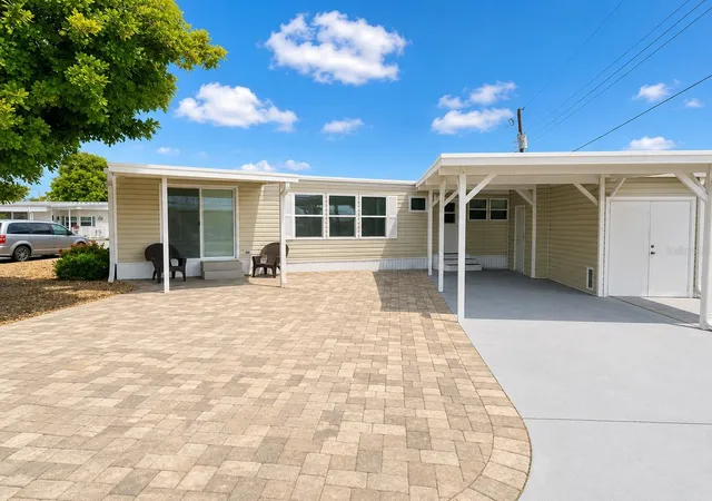 1st image of 2203 Minnesota Ave, Bradenton, FL 34207 | MLS# A4703110