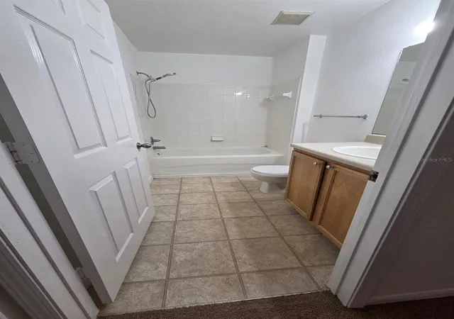 3rd image of 9165 Lee Vista Blvd #107, Orlando, FL 32829 | MLS# O6433934