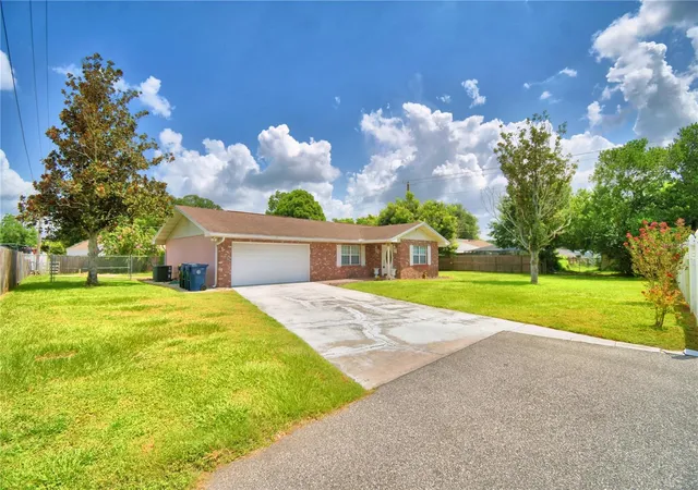 4th image of 1206 Susan Ln, Auburndale, FL 33823 | MLS# P4939607