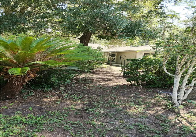 2nd image of 5333 Nw 32nd Ln, Gainesville, FL 32606 | MLS# GC542779