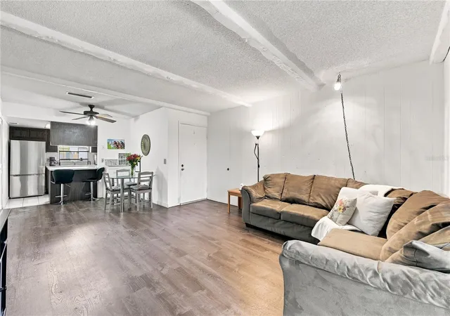 3rd image of 4745 Avon Ct #4745, Saint Cloud, FL 34769 | MLS# O6433949