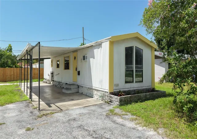 2nd image of 6050 81st Ter N, Pinellas Park, FL 33781 | MLS# TB8539324