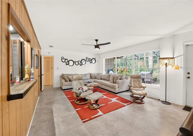 4th image of 4624 Nw 19Th Pl, Gainesville, FL 32605 | MLS# GC542784