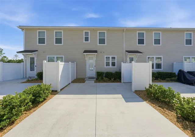 Photo 3 of Townhouse for sale at 46 Axel Fall Dr, Saint Johns, FL 32259 | MLS# V4950751 | Listing updated on 2026-08-19