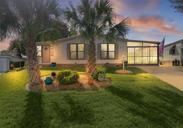 1st image of 1717 Palm Aire Dr, Lady Lake, FL 32159 | MLS# G5116522