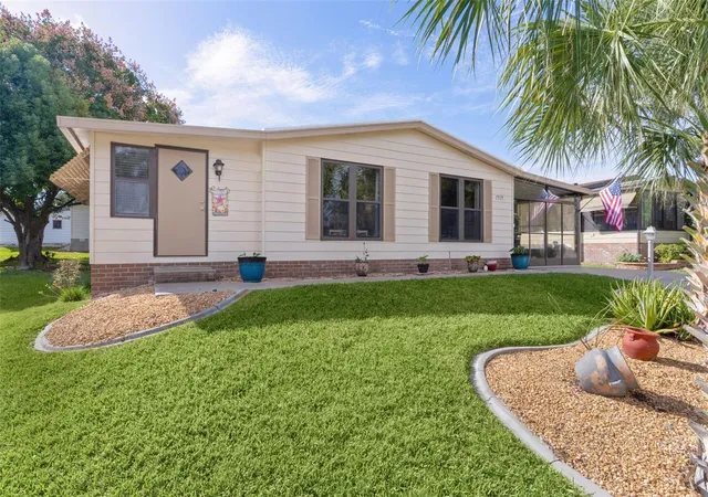2nd image of 1717 Palm Aire Dr, Lady Lake, FL 32159 | MLS# G5116522