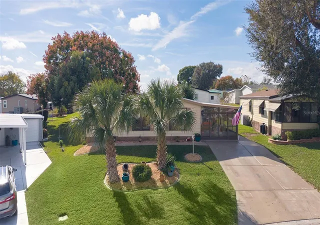 3rd image of 1717 Palm Aire Dr, Lady Lake, FL 32159 | MLS# G5116522