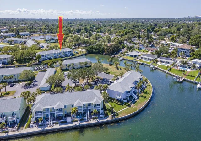 Photo 2 of Condo for sale at 4728 Beach #C, Saint Petersburg, FL 33705 | MLS# TB8539336 | Listing updated on 2026-09-01