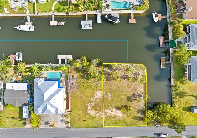 4th image of 4342 Tahiti Dr, Hernando Beach, FL 34607 | MLS# TB8539340