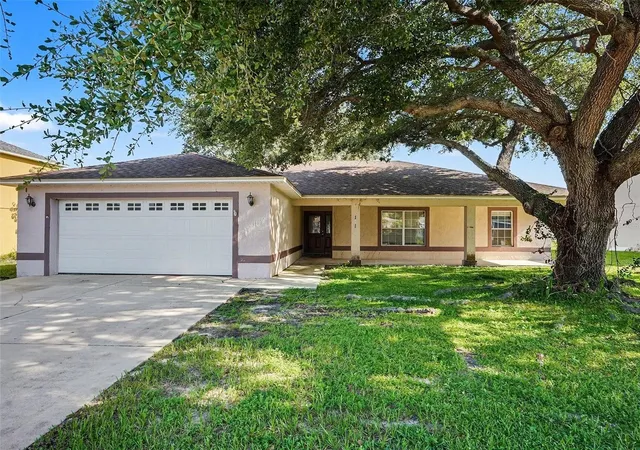 1st image of 121 Shaddock Dr, Auburndale, FL 33823 | MLS# O6433988
