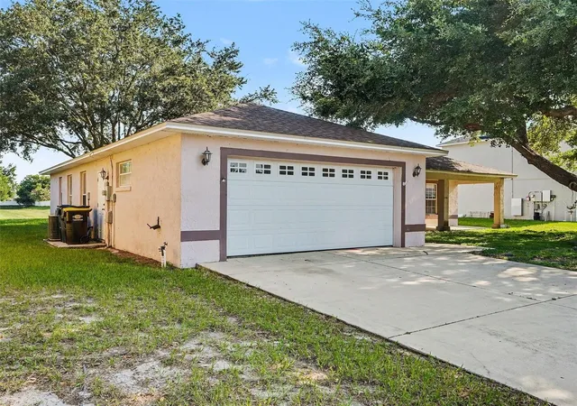 2nd image of 121 Shaddock Dr, Auburndale, FL 33823 | MLS# O6433988