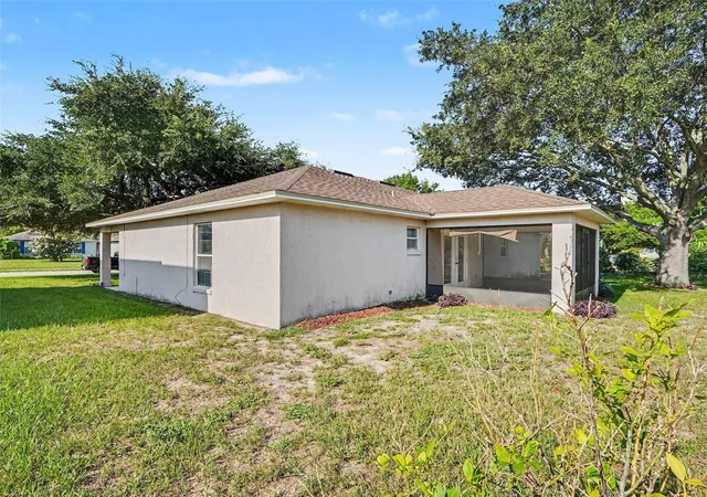 32nd image of 121 Shaddock Dr, Auburndale, FL 33823 | MLS# O6433988