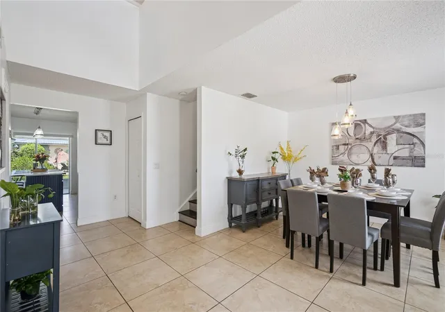 4th image of 2330 Dover St, Deltona, FL 32738 | MLS# O6434001