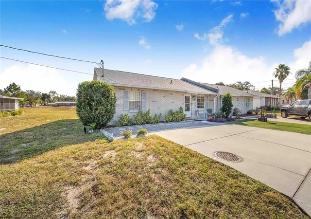 2nd image of 1413 Thousand Roses Dr S, Lake Wales, FL 33853 | MLS# P4939609