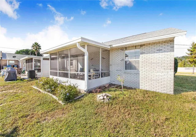 24th image of 1413 Thousand Roses Dr S, Lake Wales, FL 33853 | MLS# P4939609