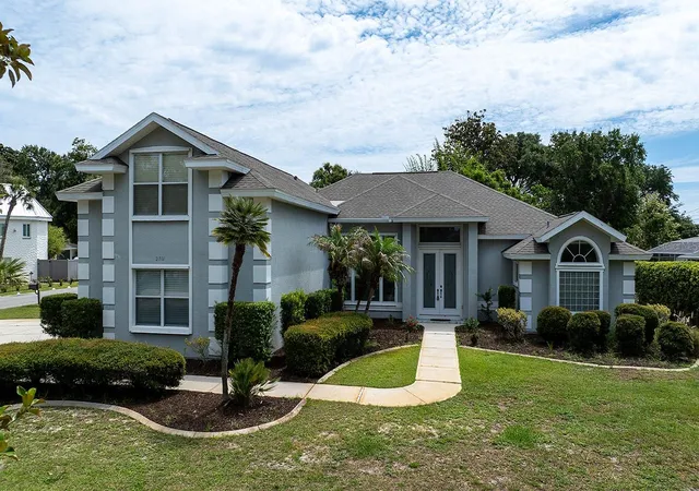 1st image of 2711 John Anderson Dr, Ormond Beach, FL 32176 | MLS# V4950756