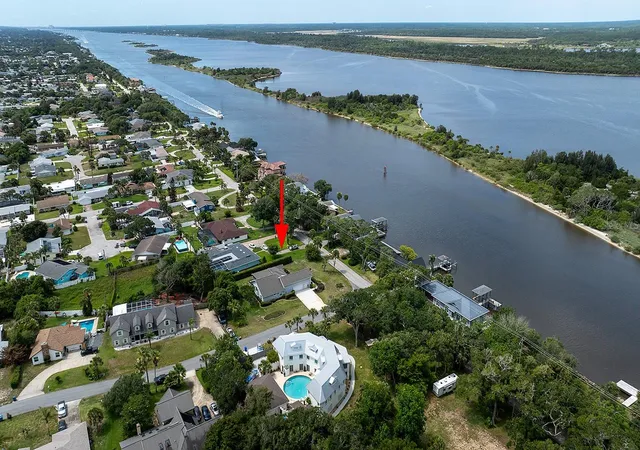 2nd image of 2711 John Anderson Dr, Ormond Beach, FL 32176 | MLS# V4950756
