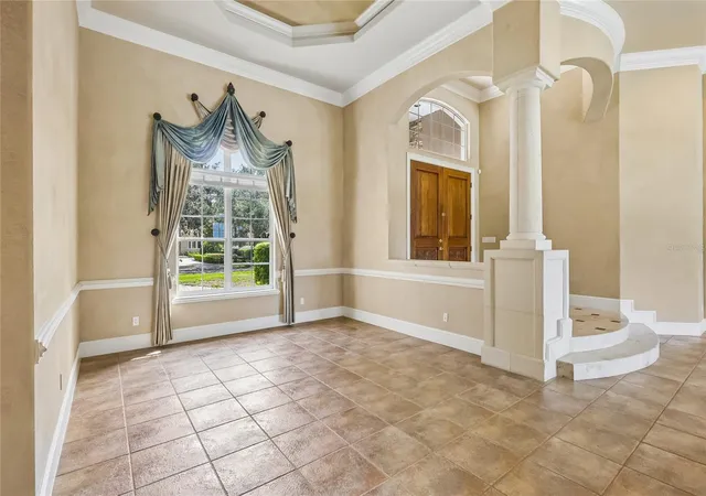 Photo 4 of Single family home for sale at 6102 S Hampshire Ct, Windermere, FL 34786 | MLS# O6434011 | Listing updated on 2026-08-19