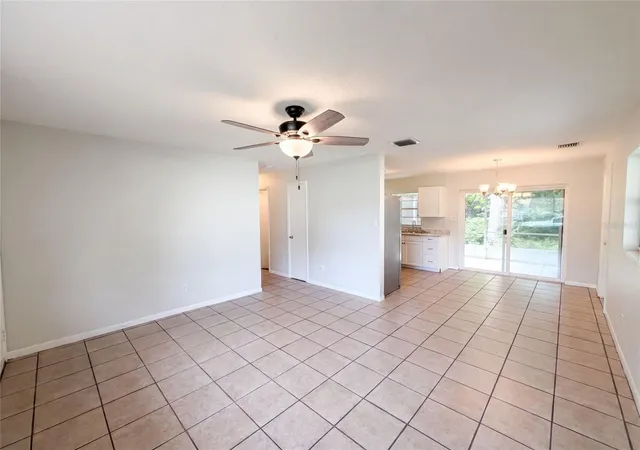 3rd image of 1735 Jefferson Dr, Mount Dora, FL 32757 | MLS# O6434012