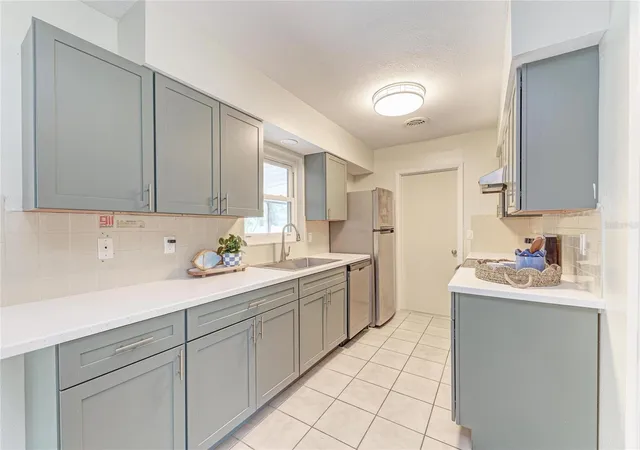 5th image of 1507 S Venice Blvd, Venice, FL 34293 | MLS# N6145388